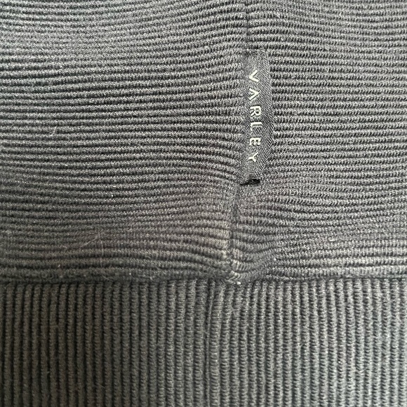 Varley Catherine Half-Zip Ribbed
Convertible Oversized Sweater Size L - Picture 11 of 13